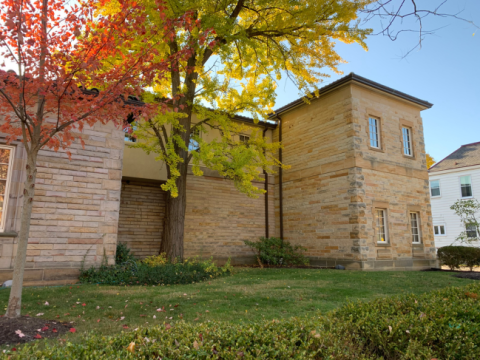 Image of library lawn from Thorn Street next to the parking lot